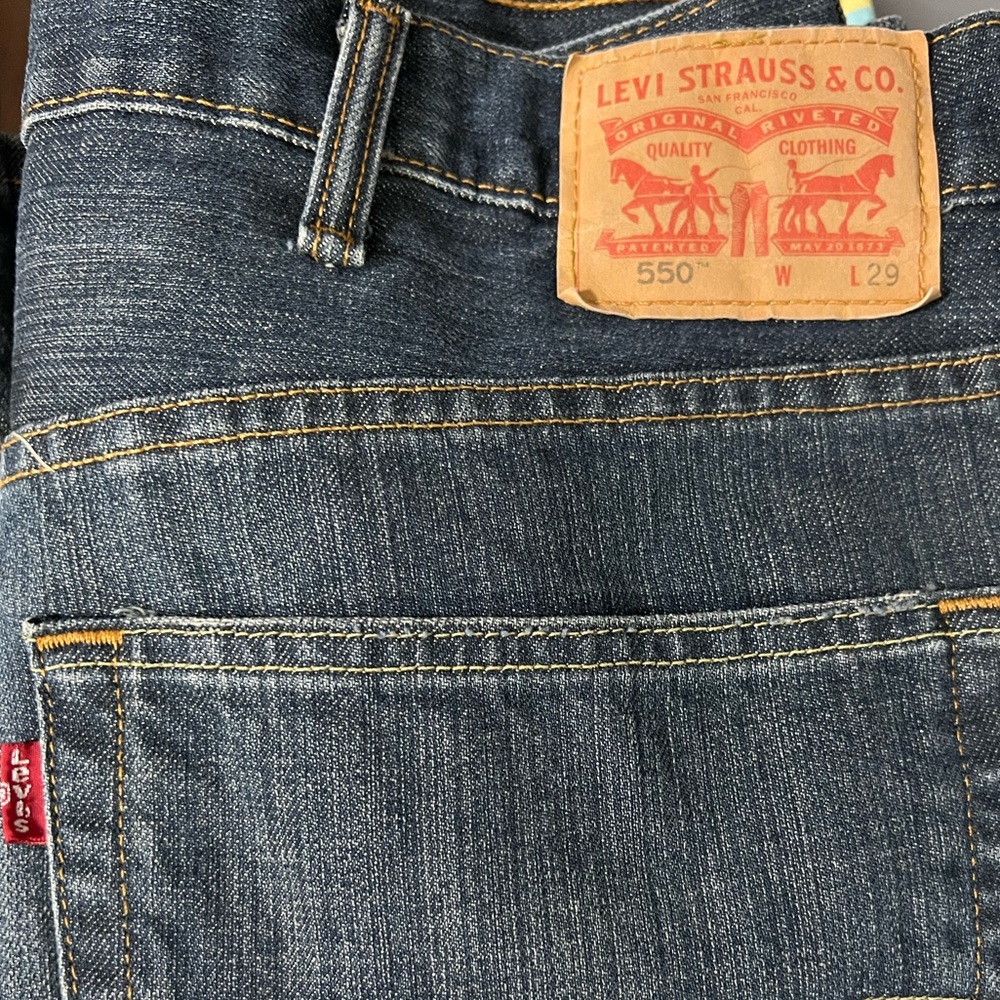 LEVI’S 559 Medium Wash Relaxed Fit Straight Leg Jeans 48x29